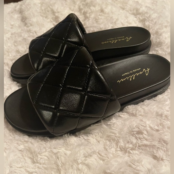 Women’s shoes size 7 1/2 - Picture 3 of 4